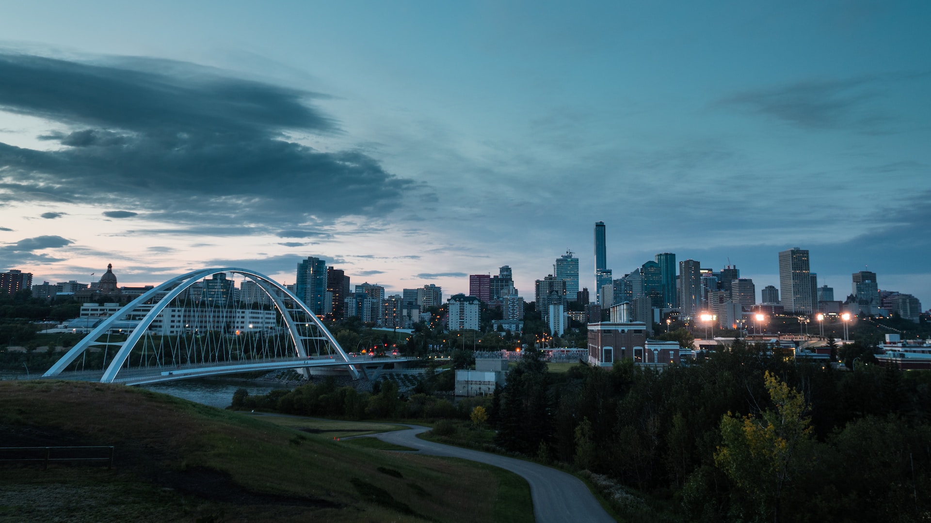Safest Neighbourhoods in Edmonton 2022 | Where Should You Live?