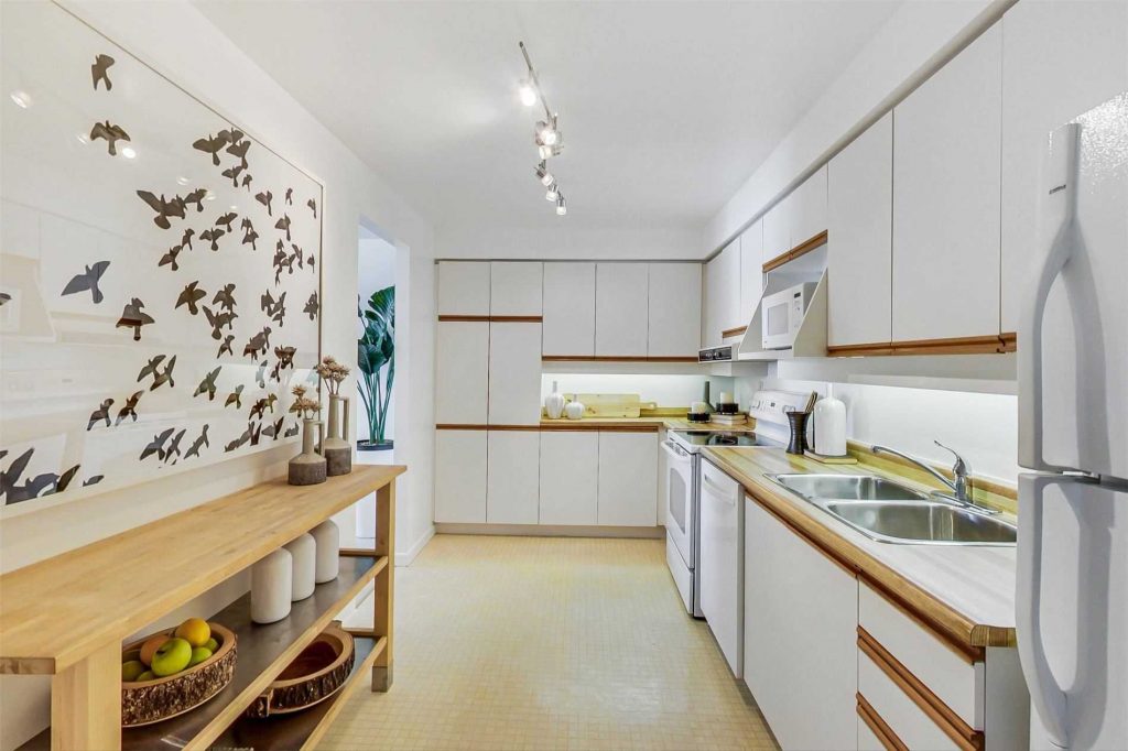 Kitchen in a condo in Leaside