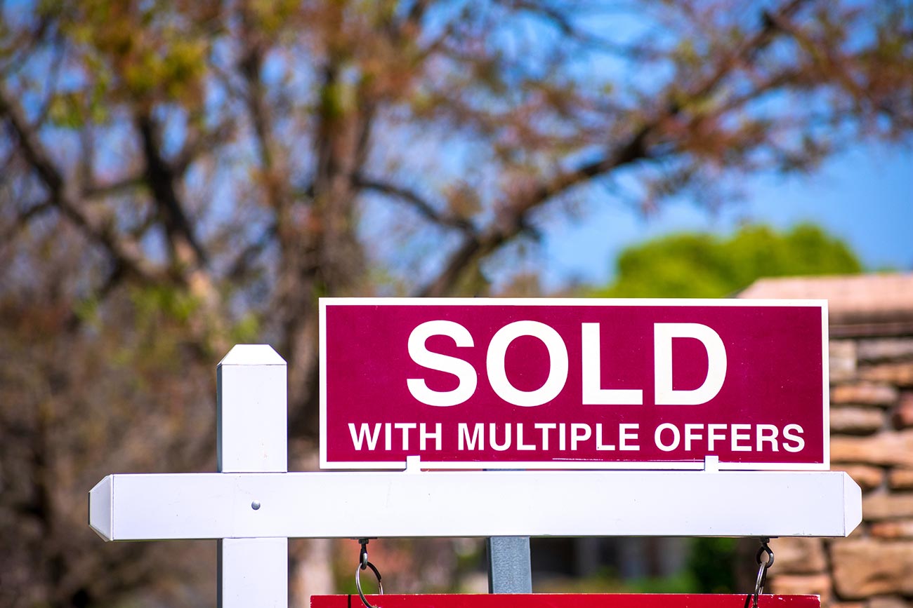 How Justo Helps Buyers Win in Multiple Offer Situations